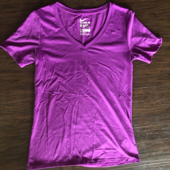 Nike workout t-shirt - Picture 1 of 6